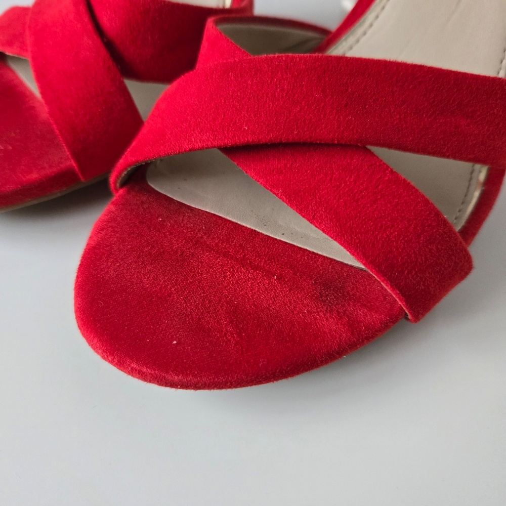 Kenneth Cole Chic Red Slingback Heels - Picture 5 of 17